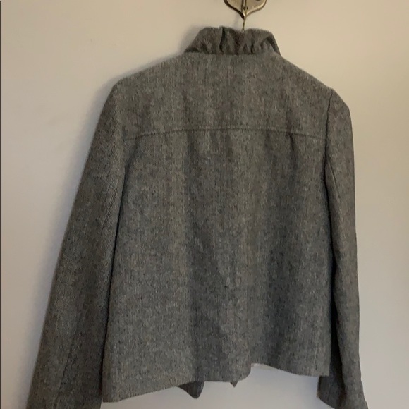J. Crew Button Front Houndstooth Wool Silk Lined Coat with Ruffle! - Picture 6 of 8